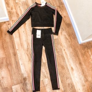 Brand new w/ tags FABLETICS set!
